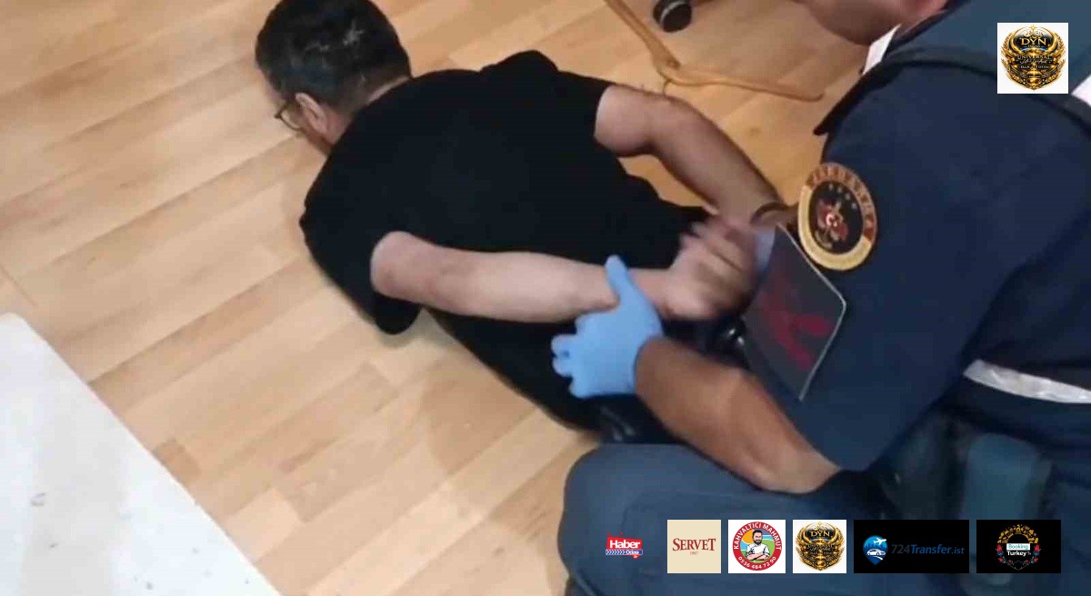 Adana'da jandarma ekipleri 138 kök skunk ele geçirdi, 1 şüpheli gözaltına alındı.