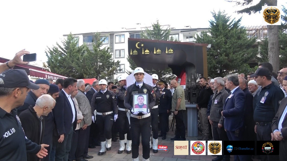 Tekne kazasında ölen gazi polis memuru Numan Şen, Samsun Bafra'da toprağa verildi