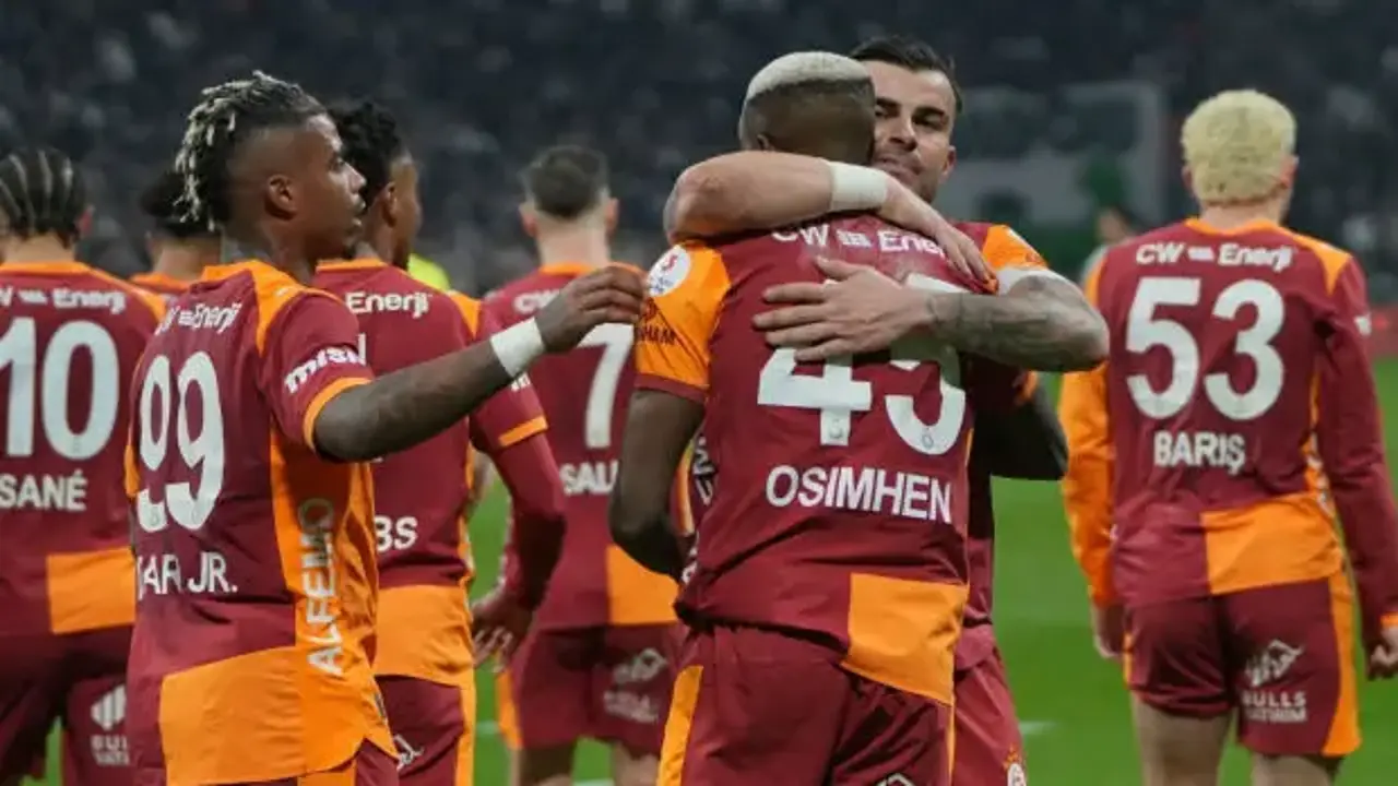 Galatasaray'da 8 futbolcunun geleceği belli oldu! Yönetim aynı görüşte birleşti