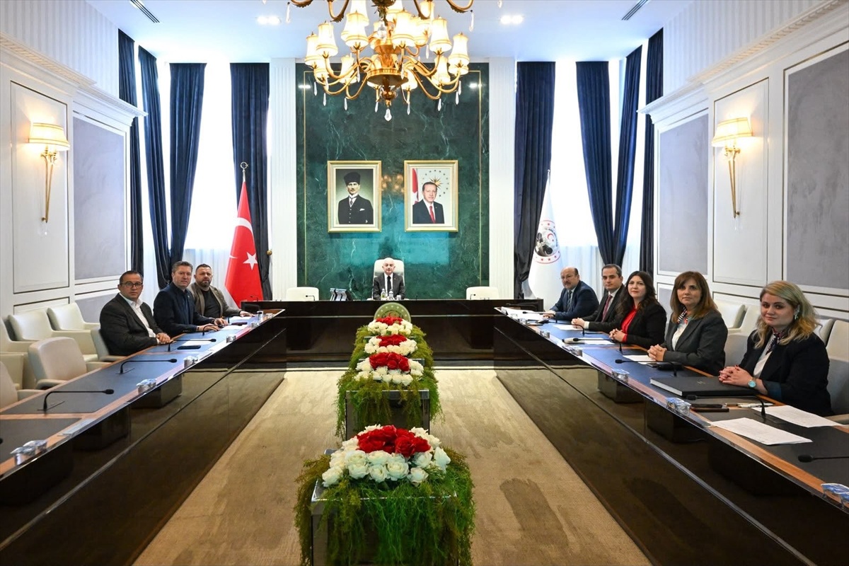 Kırklareli İl Encümeni, Vali Turan başkanlığında gündem maddelerini karara bağladı