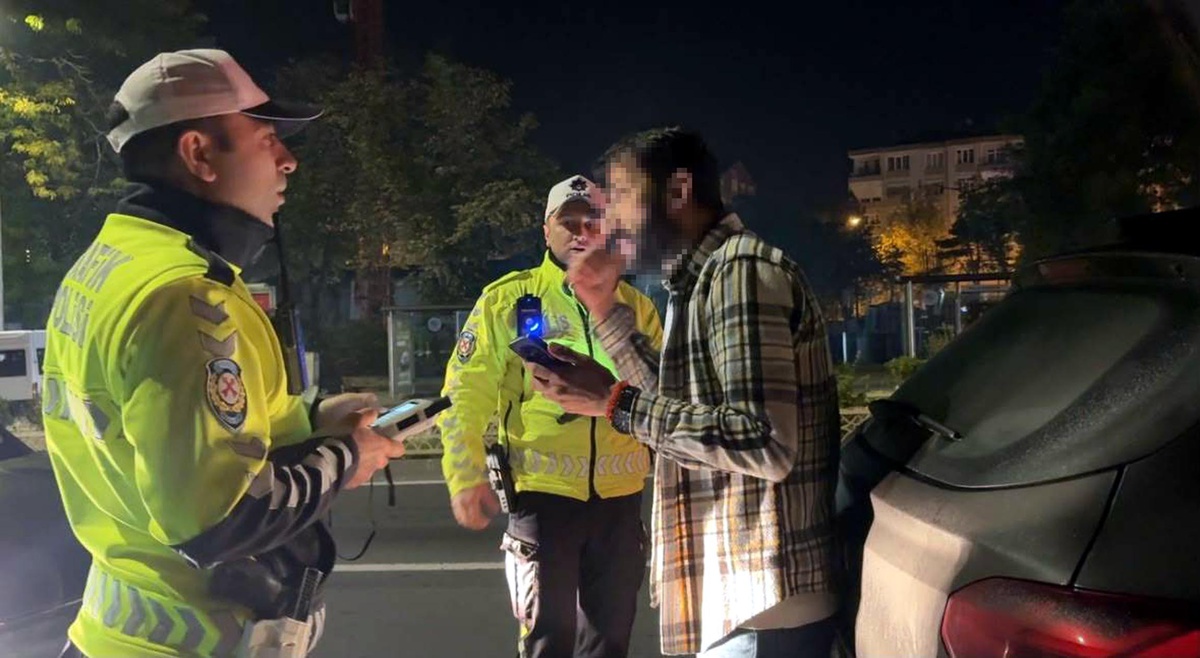 Çorlu'da alkolmetreyi üflemeyen sürücüye 390 bin lira ceza kesildi