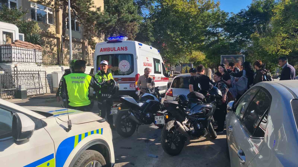 Zonguldak'ta otomobile çarpan motosikletin 17 yaşındaki sürücüsü ağır yaralandı