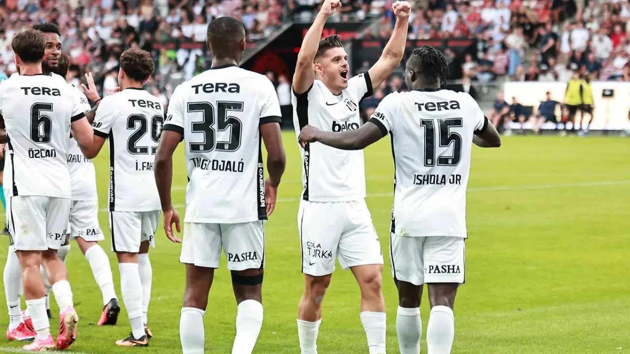 Beşiktaş'tan yıldız oyuncu için sakatlık açıklaması!