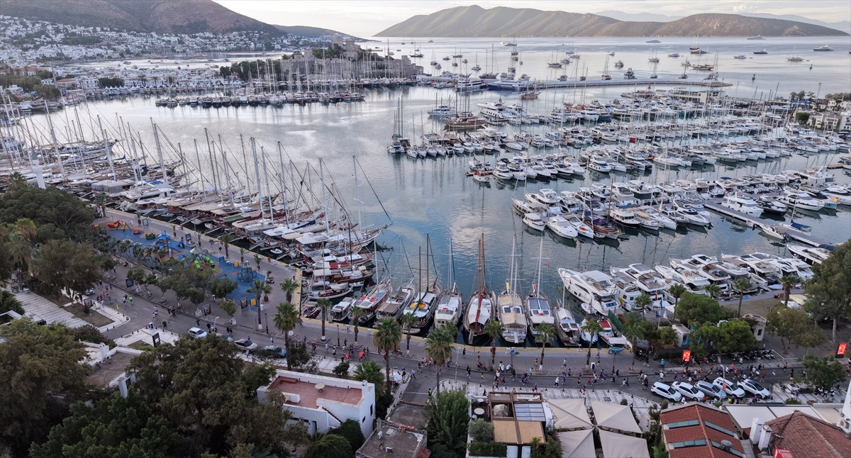 [BELEDIYE · Muğla] 9. Uluslararası Bodrum Yarı Maratonu'na 23 ülkeden 2 bin 500 sporcu katıldı