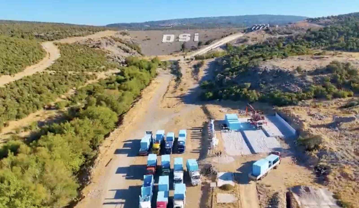 Ayvacık'ta 30 köye içme suyu projesinde 19,6 km'lik hat tamamlandı
