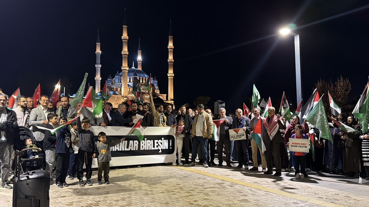 Edirne'de Filistin'e destek için Selimiye Meydanı'nda Gazze protestosu düzenlendi