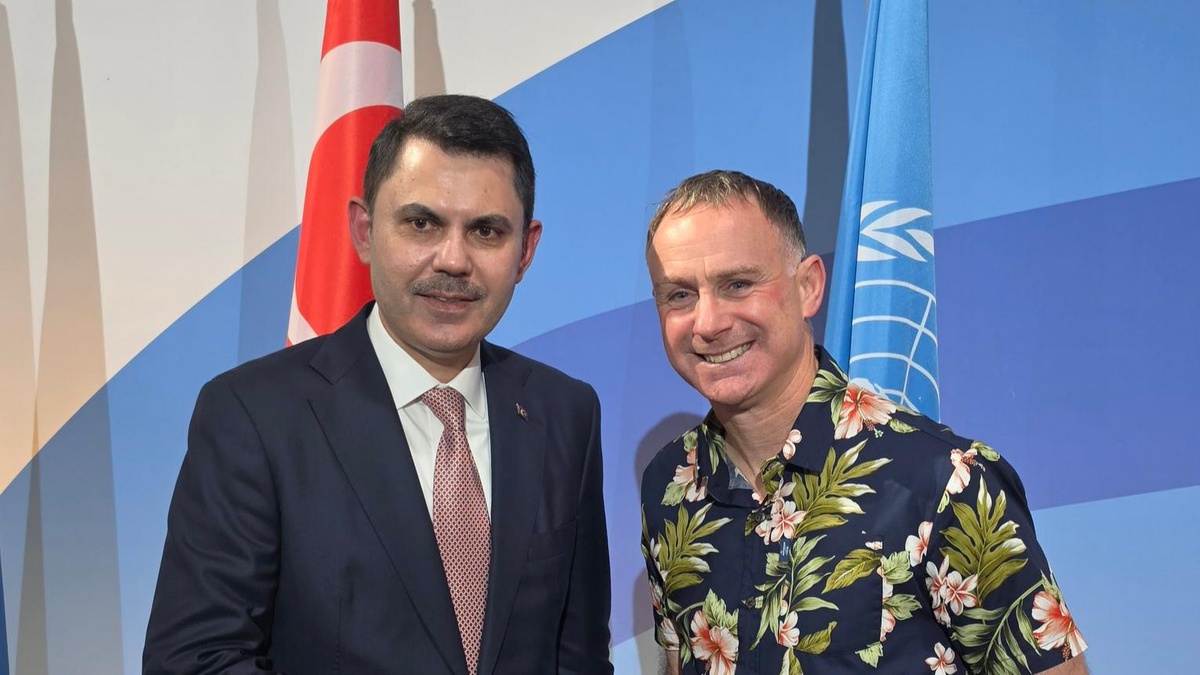 Bakan Kurum, Fiji'de Yeni Zelanda Bakanı Watts ile iklim ve yeşil dönüşümü görüştü