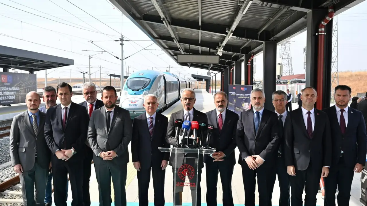 Erdoğan hizmete açacak! Bakan Uraloğlu duyurdu: Orta koridorun Avrupa’ya açılan en kritik yapısı