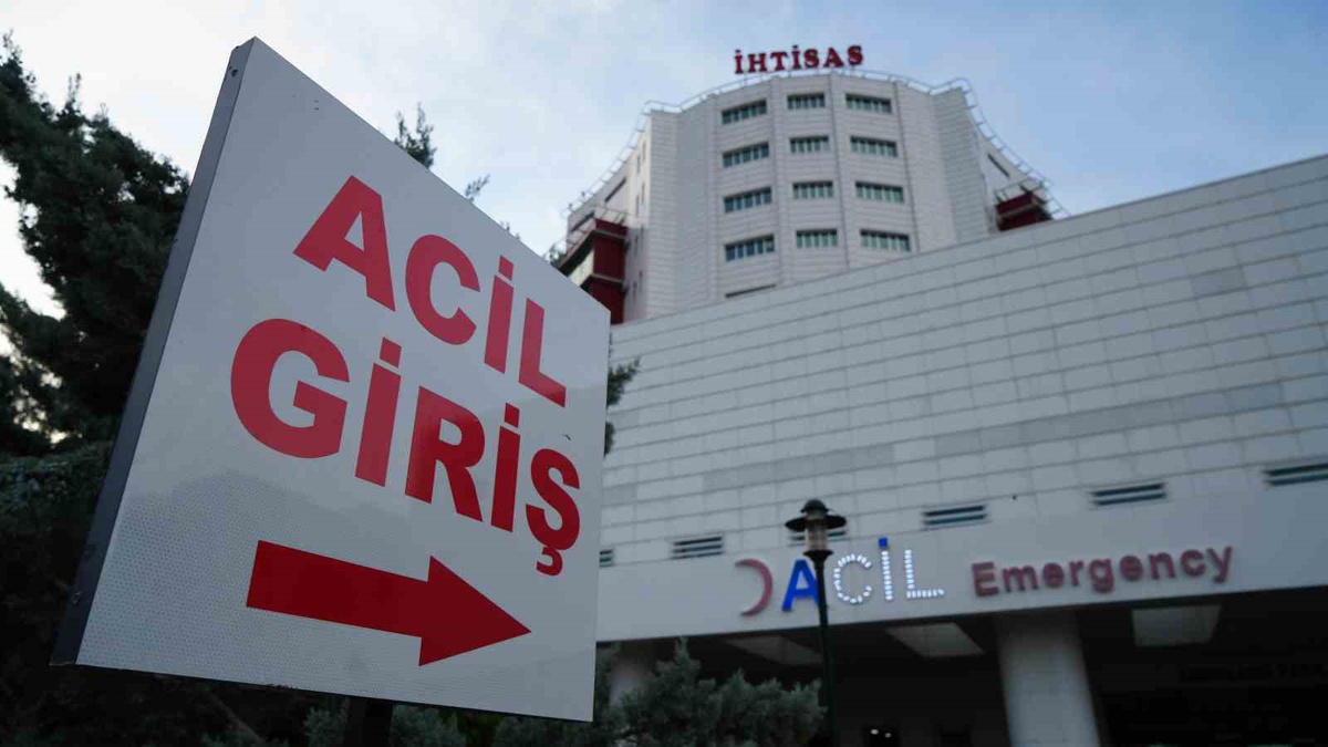 Kırıkkale'de okul çıkışı yere yığılan 17 yaşındaki öğrenci hayatını kaybetti! Ölümü şüpheli bulundu