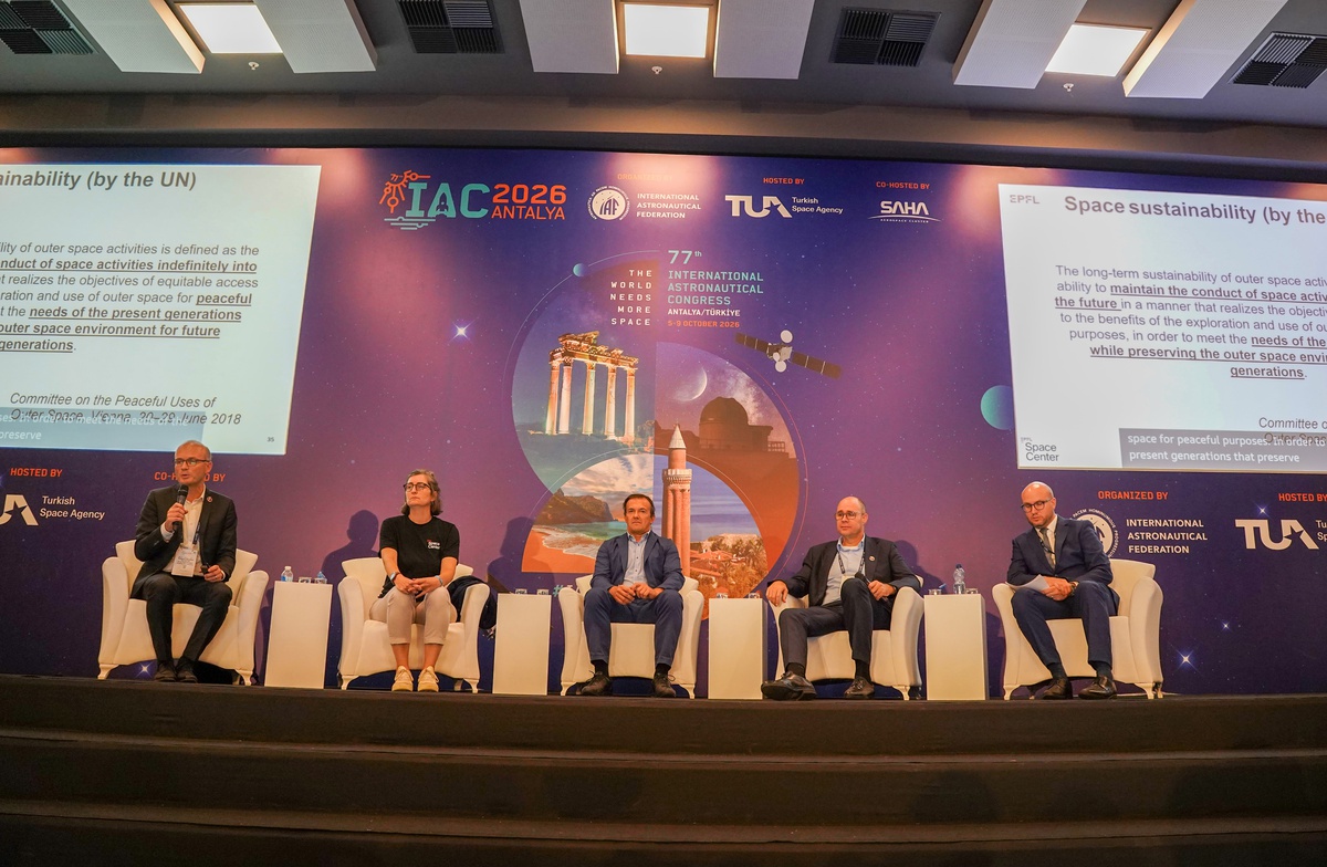 Antalya'daki IAC 2026'da uzay enkazına radyasyon direnci ve bakım çözümü ele alındı