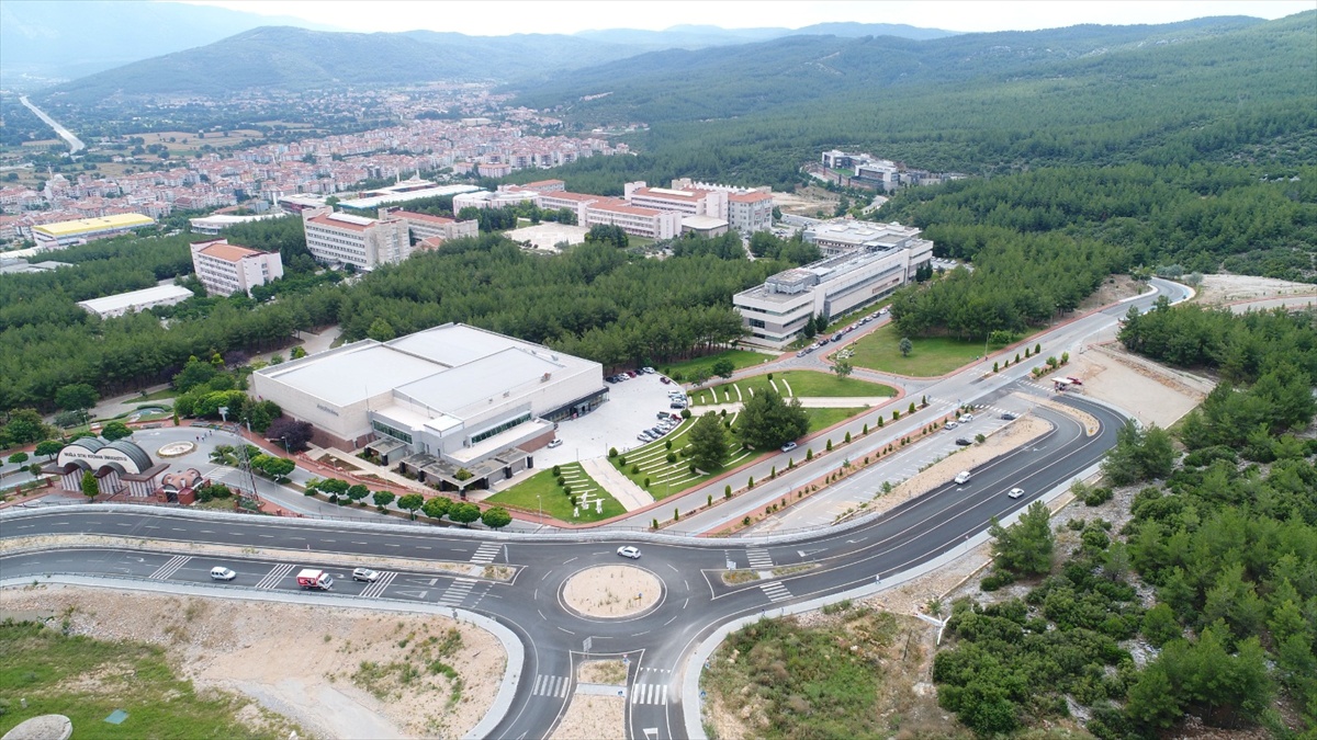 MSKÜ'nün en etkili bilim insanları 2026 listesindeki akademisyen sayısı 9'a yükseldi