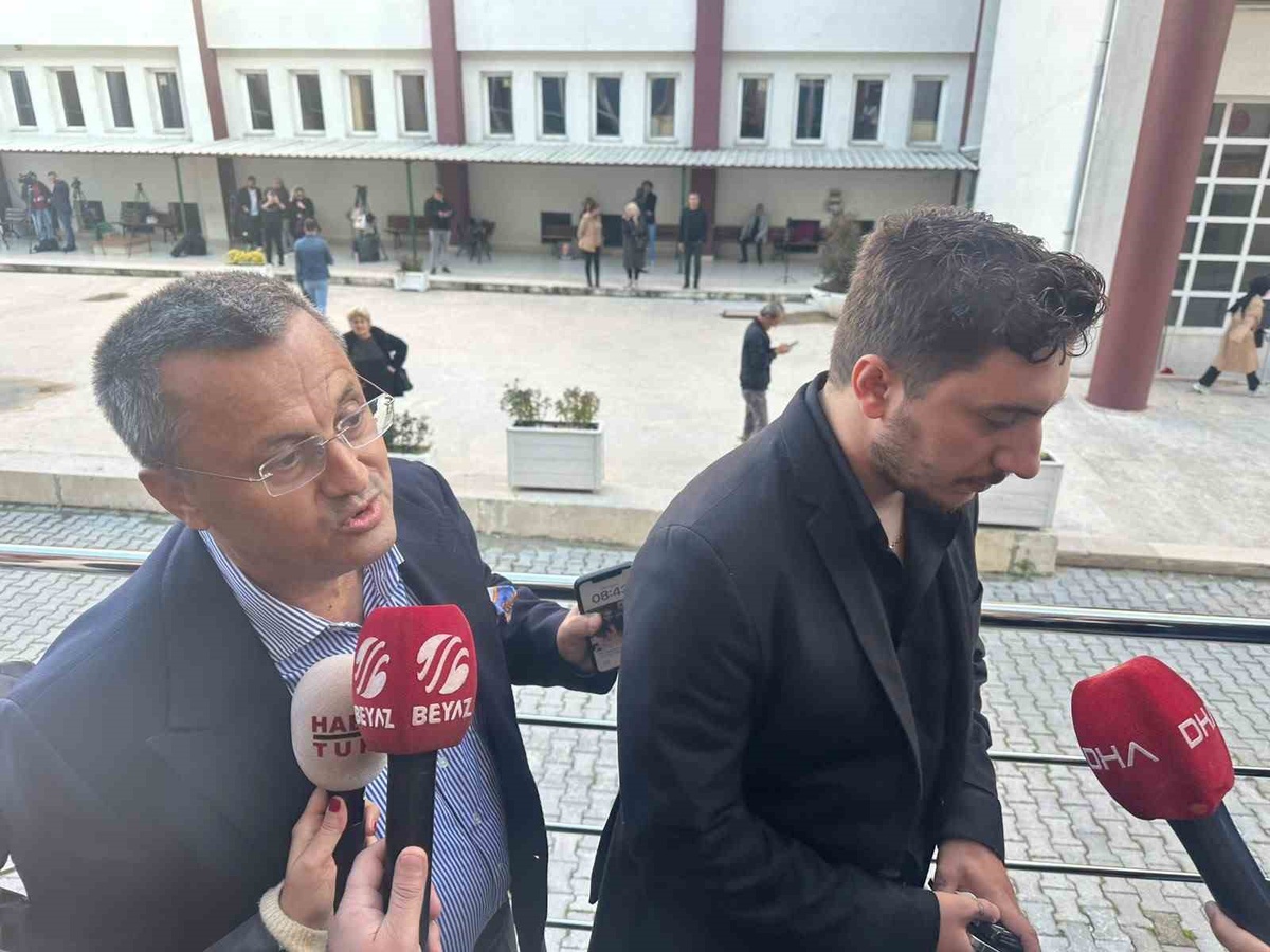Yalova'da Güllü'nün ölümüne ilişkin davada ikinci duruşma öncesi oğlu adliyeye geldi