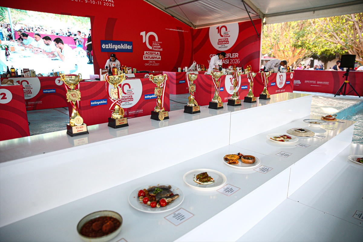Adana Lezzet Festivali'nde genç şefler yarıştı, 20 kişi hünerlerini sergiledi