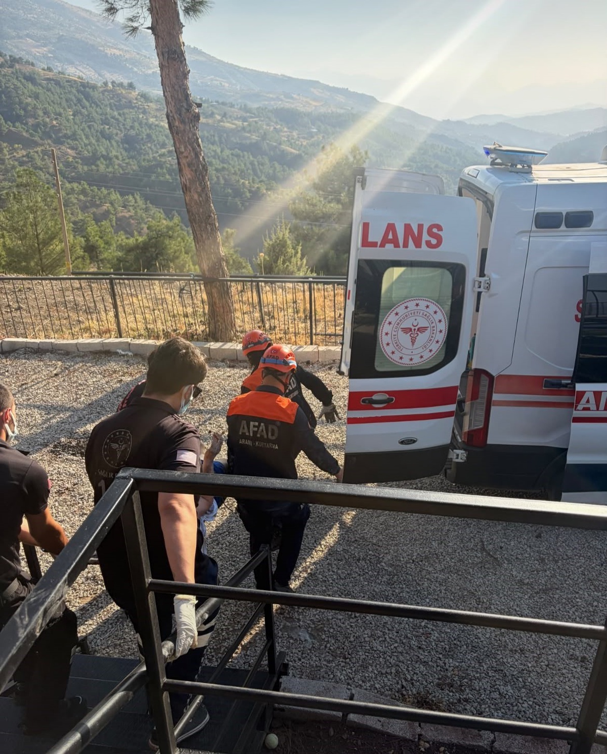 Kahramanmaraş Onikişubat'ta zehirli gaz riski bulunan kuyuya düşen 2 kişi kurtarıldı