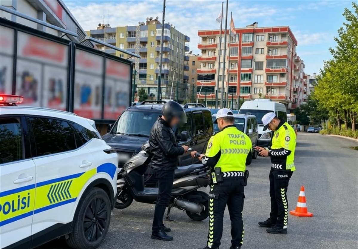 Mardin'de 215 motosikletin kontrol edildiği denetimde 27 sürücüye para cezası kesildi
