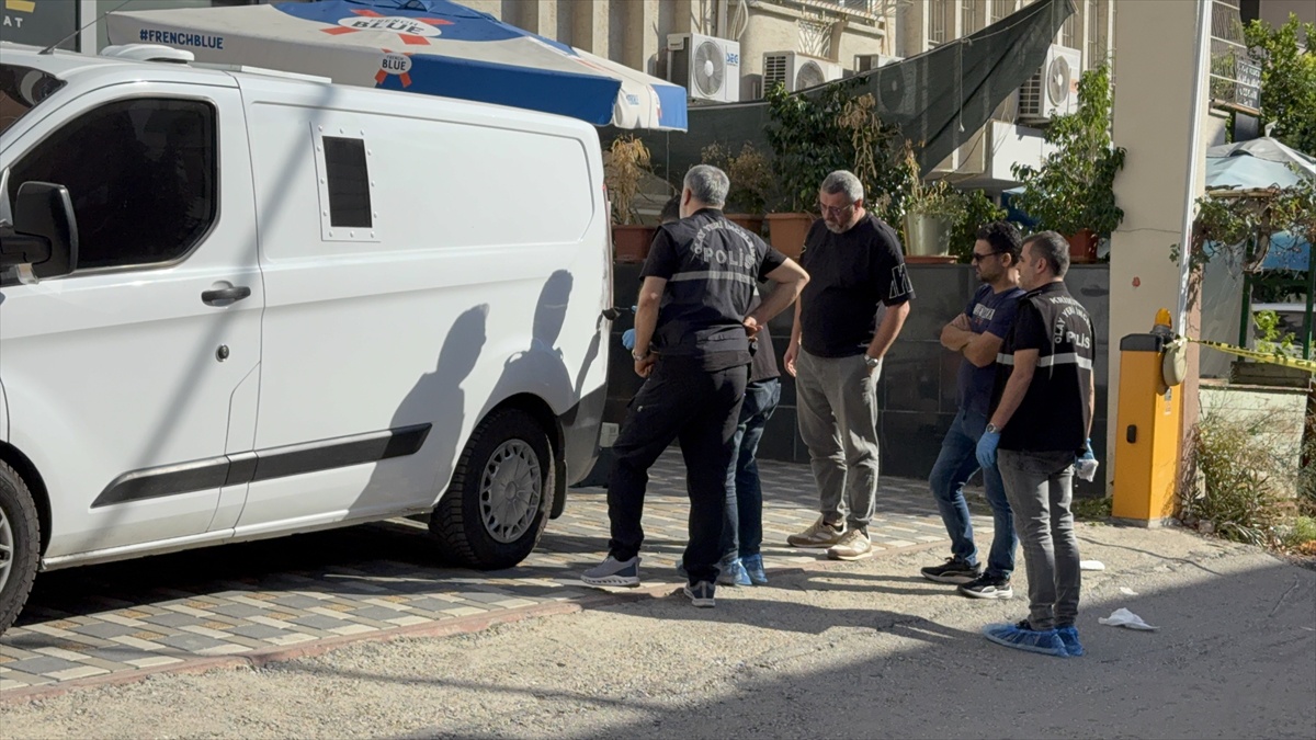 Adana'daki cinayet zanlısı Aydın'da yurt dışına kaçmaya hazırlanırken yakalandı