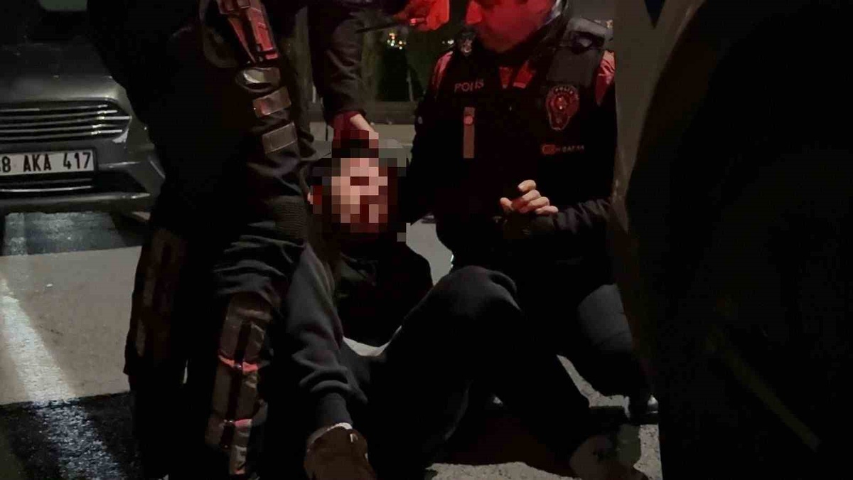 Kayseri'de dur ihtarına uymayan sürücü 335 bin TL ceza yazılınca sinir krizi geçirdi