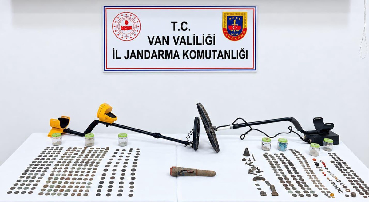 Van Çaldıran'da 529 Roma sikkesi ele geçirildi, 1 kişi hakkında adli işlem başlatıldı