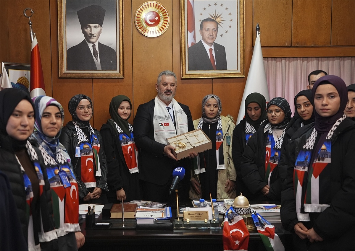[BELEDIYE · Afyonkarahisar · Bayat] Öğrencilerin "umut mektupları" Gazzeli çocuklara ulaştırılacak