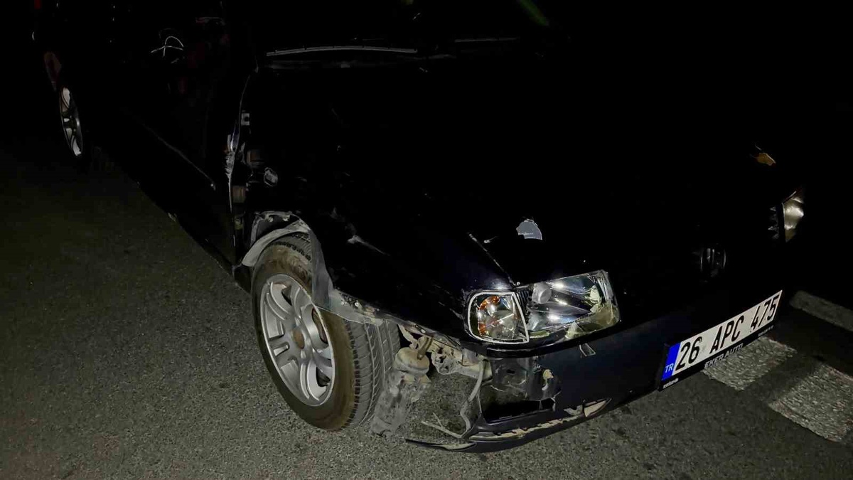 [BELEDIYE · Afyonkarahisar · Bolvadin] Bolvadin'de Feci Kaza: Yola Çıkan Adam Hayatını Kaybetti