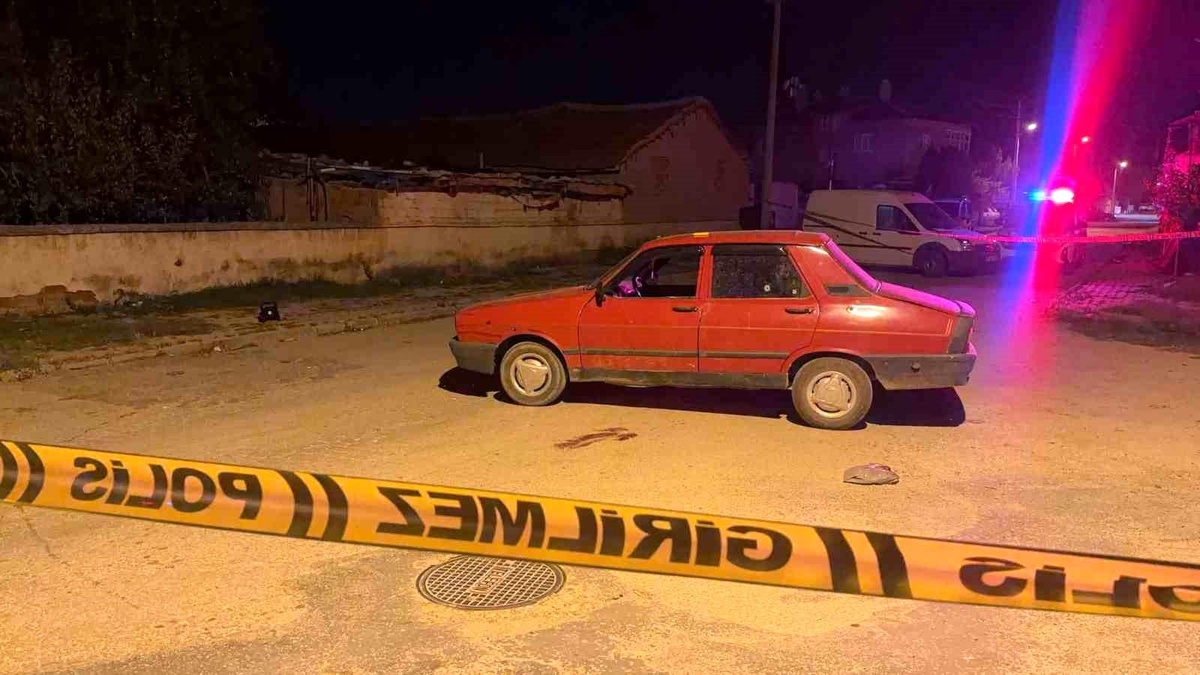 [BELEDIYE · Afyonkarahisar · Bolvadin] Düğünde yaşanan bıçaklı ve silahlı kavgada 1 kişi öldü, 4 kişi yaralandı