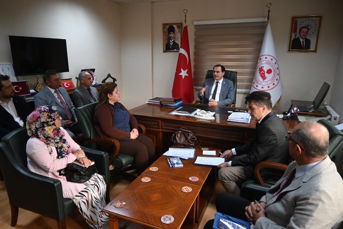 [BELEDIYE · Afyonkarahisar · Çay] Afyonkarahisar Çay'da özel eğitim projeleri Kaymakam Türker başkanlığında görüşüldü