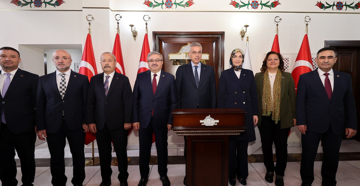[YEREL / KAMU · Afyonkarahisar · Emirdağ] Sağlık Bakanı Memişoğlu'ndan Organ Bağışı ve Sağlık Yatırımları Vurgusu