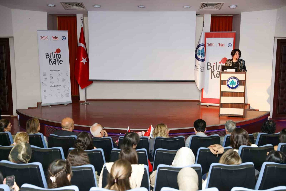 ESOGÜ'de düzenlenen etkinlikte normal doğum ve emzirmenin önemi anlatıldı
