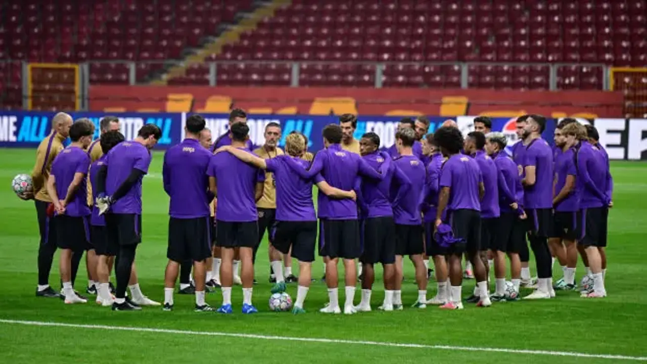 Yıldızlar geçidine dönüştü! Barcelonalı oyuncular Rams Park'ta
