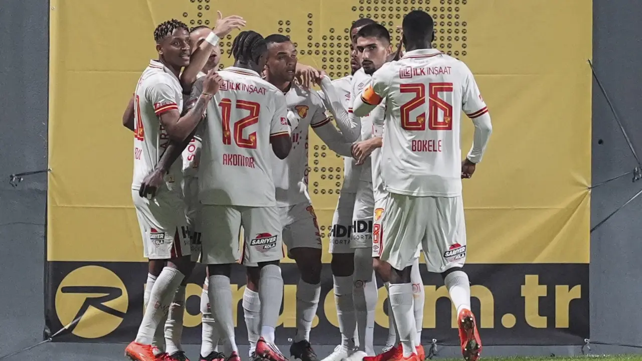 Kırmızı kart, penaltı, hat-trick! Göztepe gol olup yağdı
