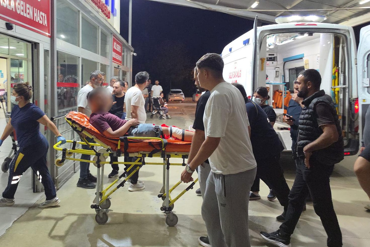 Evinde uğradığı silahlı saldırıda yaralandı