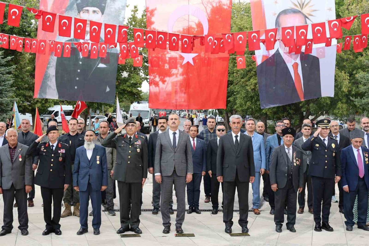 [BELEDIYE · Ağrı] Ağrı’da Gaziler Günü dolayısıyla tören düzenlendi