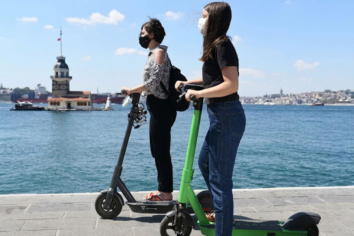 Elektrikli skuterlerde yeni dönem: Kurallara uymayan işletmelere 170 bin TL’ye kadar ceza geliyor