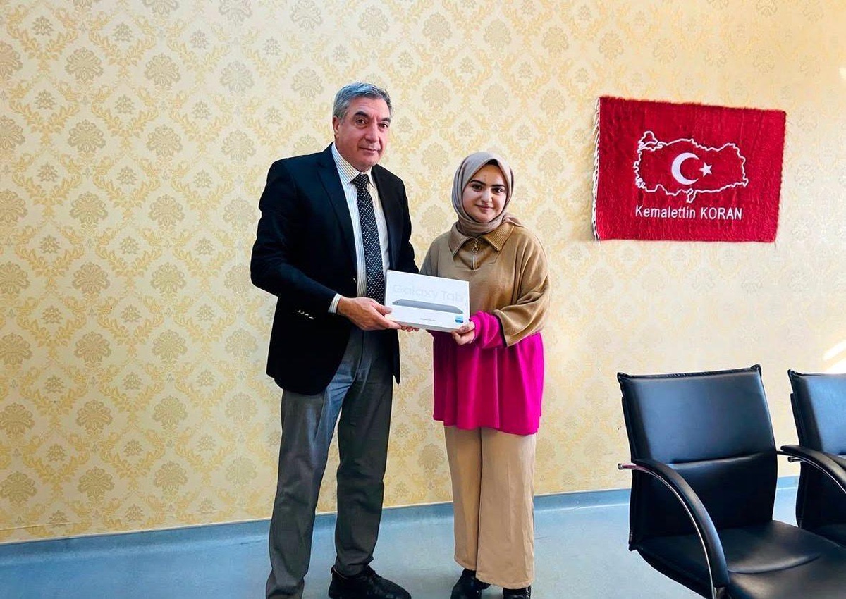 [YEREL / KAMU · Ağrı · Diyadin] Diyadin'de gençlere tablet desteği