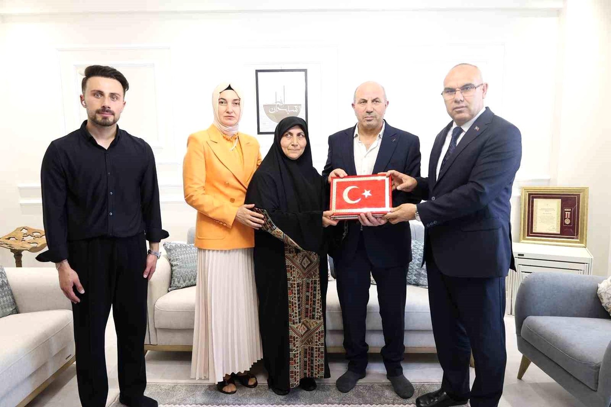 [YEREL / KAMU · Ağrı · Eleşkirt] Ağrı Valisi Koç'tan 15 Temmuz gazisine anlamlı ziyaret