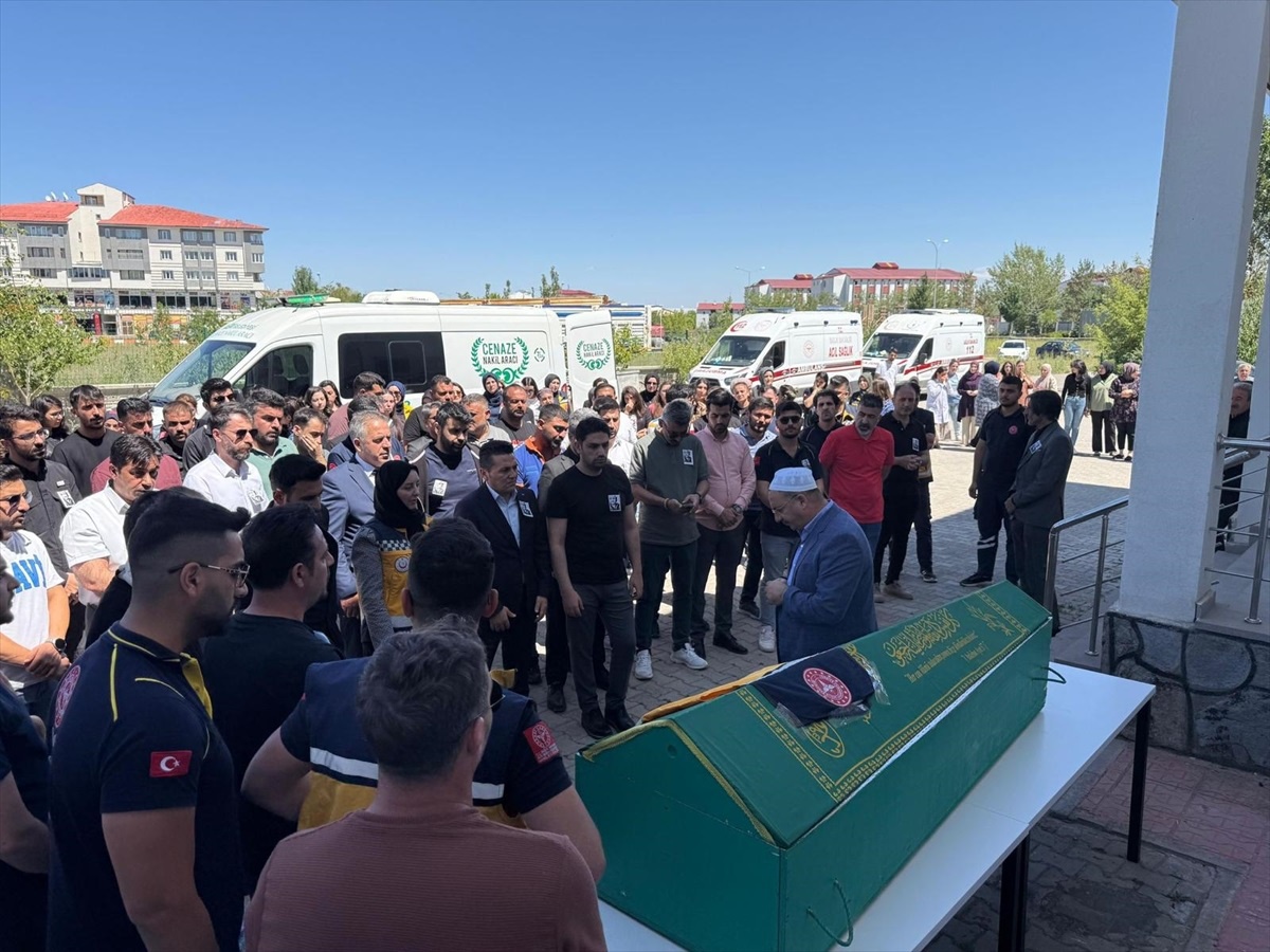 [YEREL / KAMU · Ağrı · Eleşkirt] Ağrı'da Trafik Kazası: Acil Tıp Teknisyeni Hayatını Kaybetti