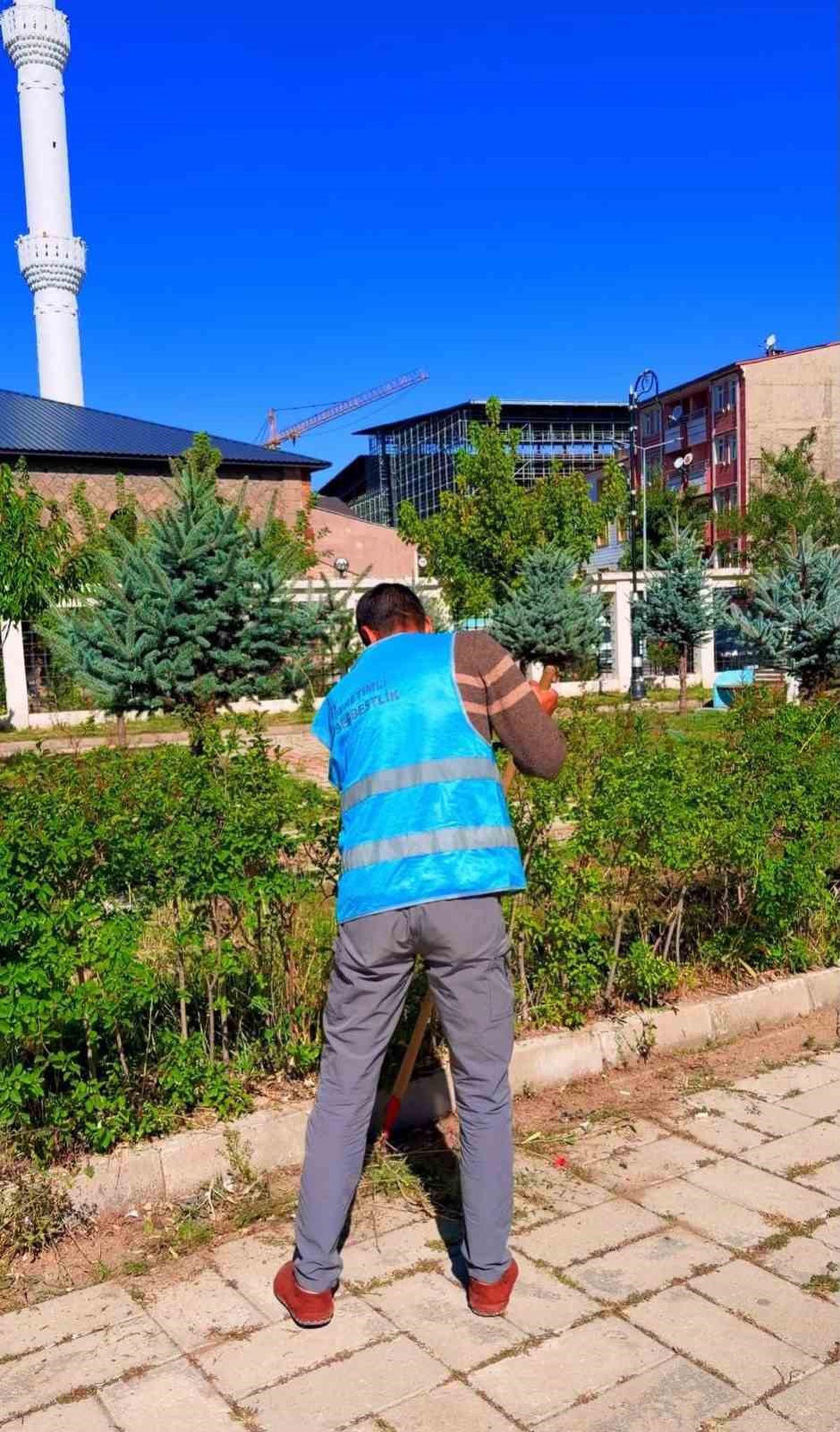 [YEREL / KAMU · Ağrı · Patnos] Patnos’ta denetimli serbestlik yükümlülerinden camilerde temizlik çalışması
