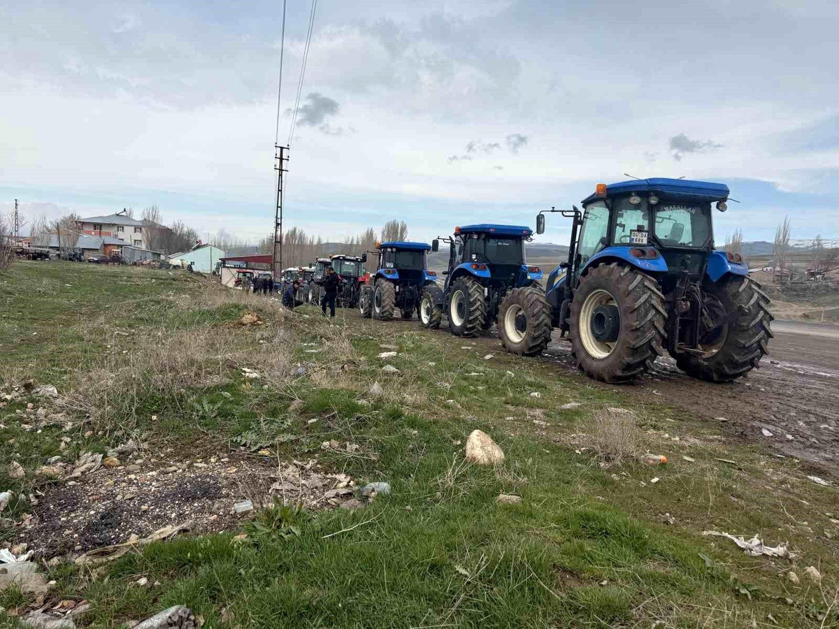 [BELEDIYE · Ağrı · Taşlıçay] Traktör Muayene İstasyonu Gelmedi, Çiftçiler Mağdur Oldu