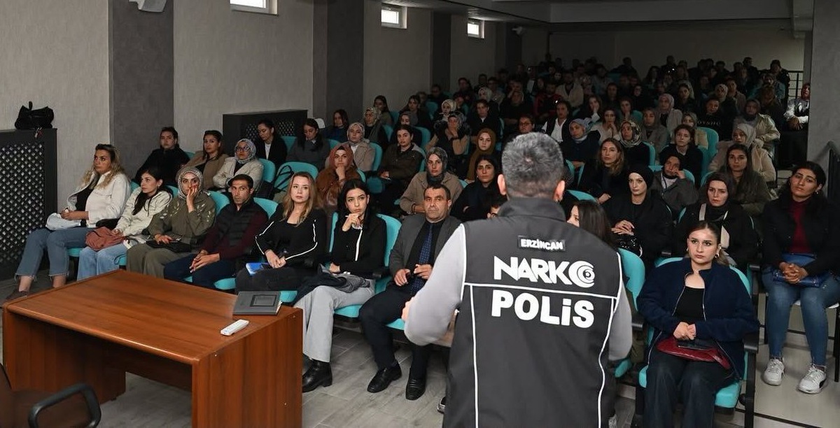 Erzincan'da okul bahçe sorumlularına işbaşı ve farkındalık eğitimi verildi