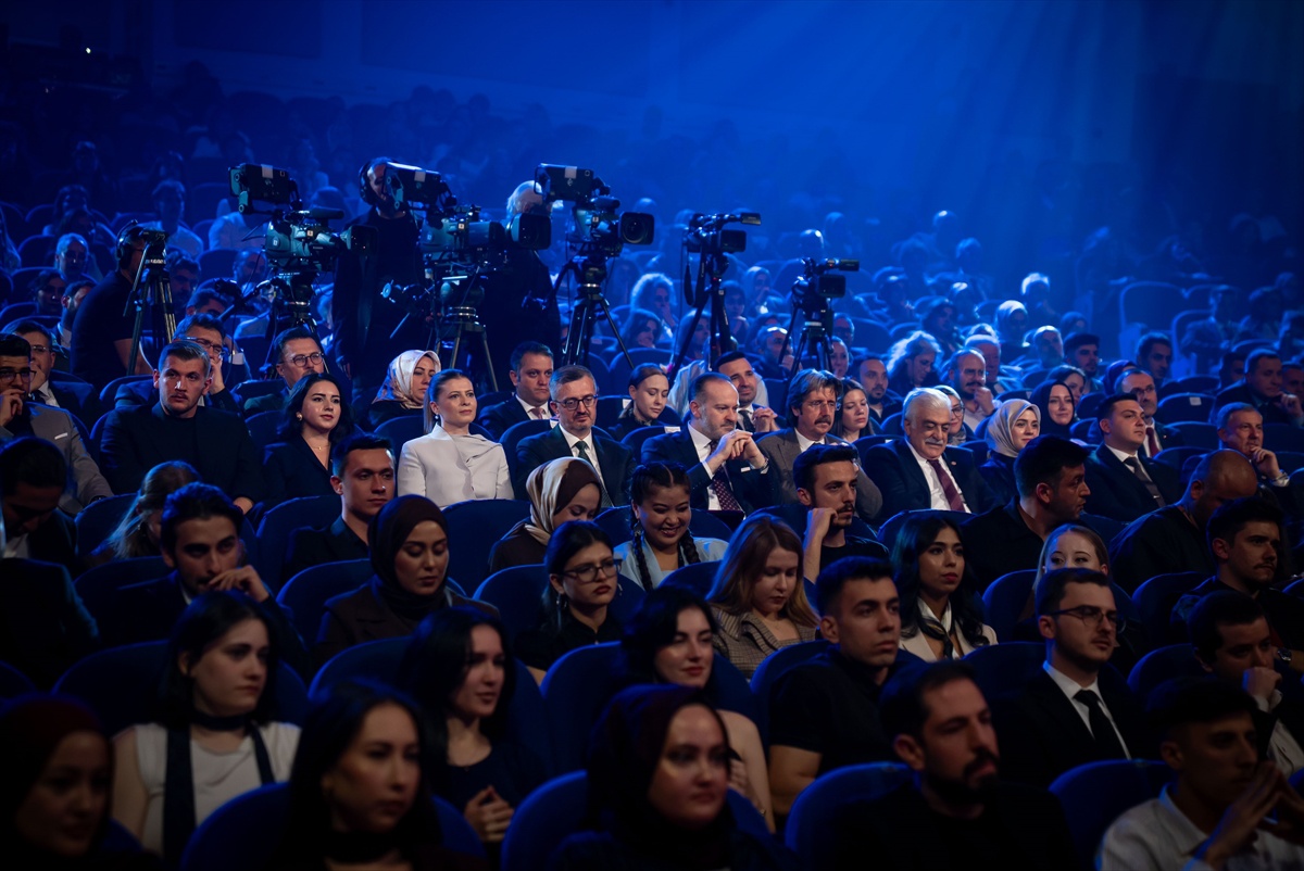TRT'nin "Geleceğin İletişimcileri Yarışması"nda ödüller sahiplerini buldu