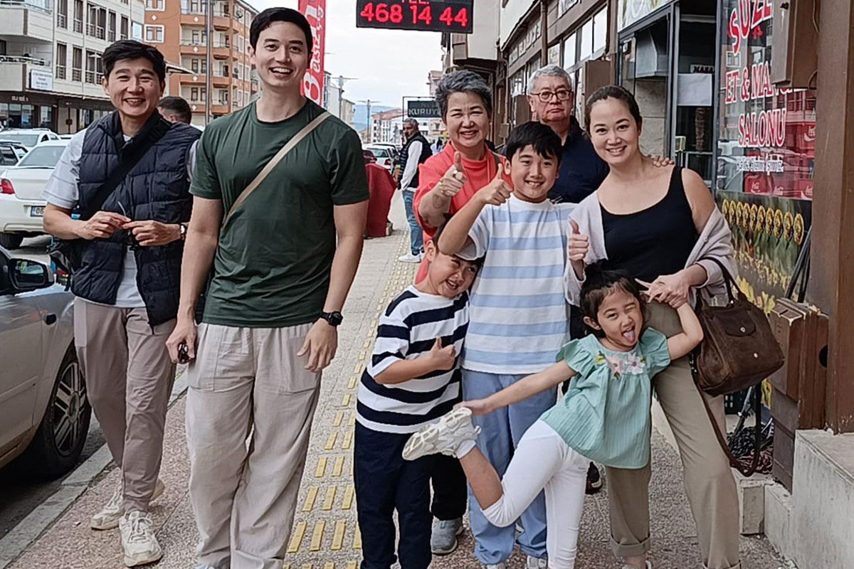 [YEREL / KAMU · Yozgat · Çekerek] Haritadan tesadüfen buldu, ailesini de alıp Filipinler'den Yozgat'a geldi