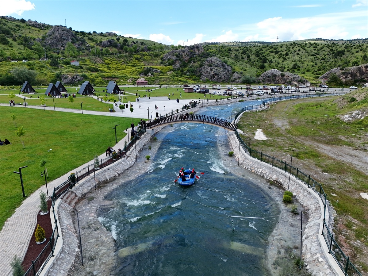 [YEREL / KAMU · Yozgat · Çekerek] Yozgat'ta mesire alanları bayram tatilinde ziyaretçilerin uğrak noktası oldu