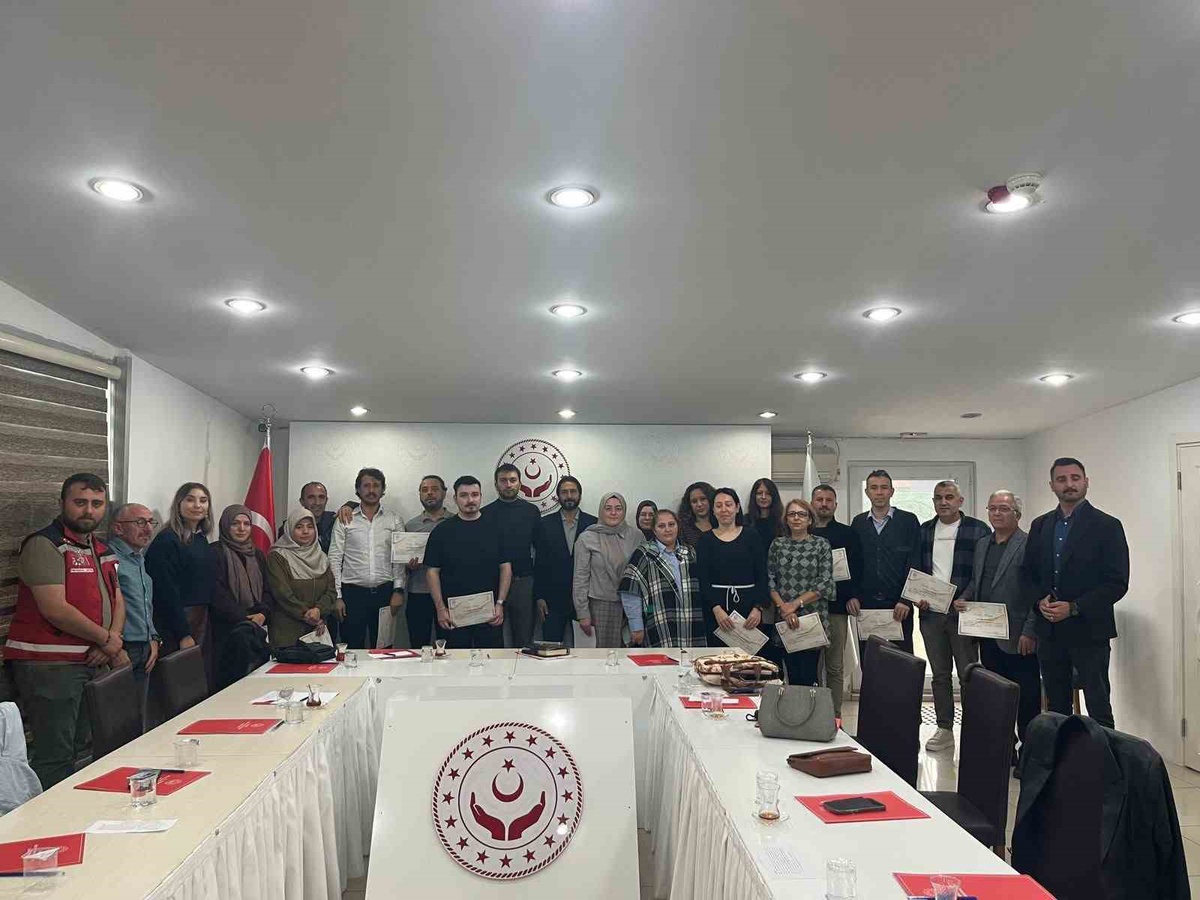 [BELEDIYE · Yalova] Yalova'da afet ve acil durum personeline psikolojik ilk yardım eğitimi verildi