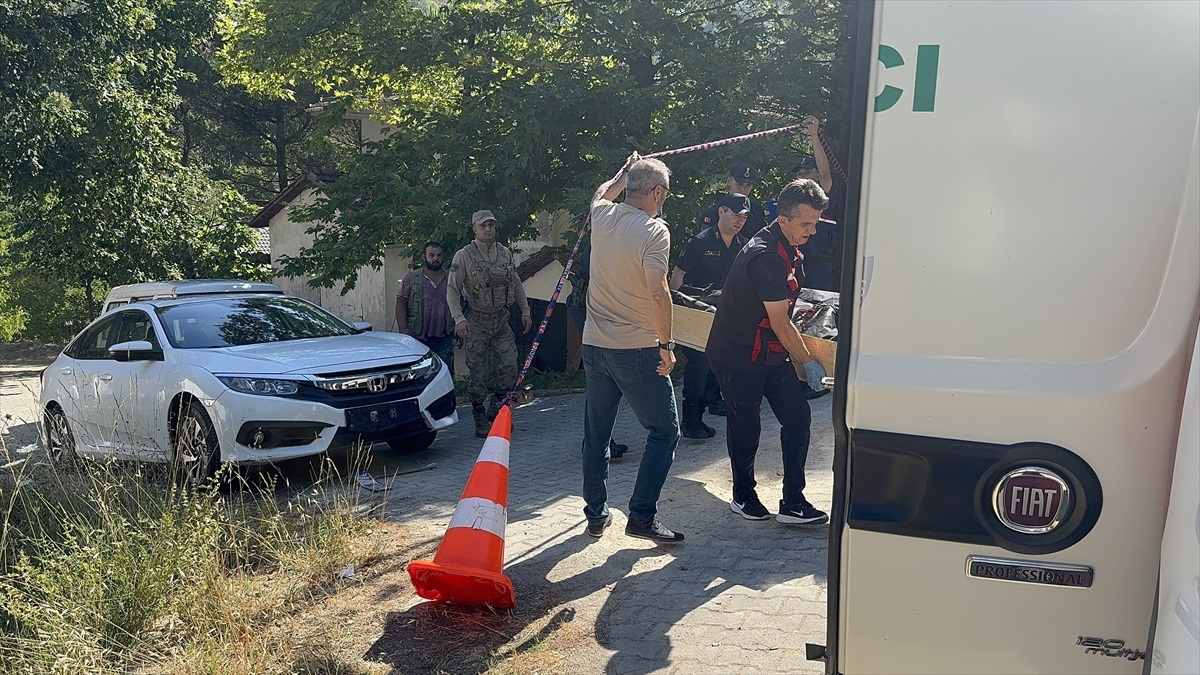 [YEREL / KAMU · Yalova · Armutlu] Yalova'da 60 Yaşındaki Adam Evinde Ölü Bulundu