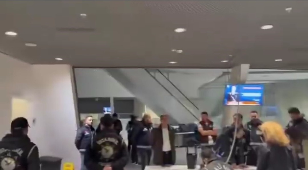 Halk TV'ye kayyım atandı, yayınlar durduruldu, 17 kişiye gözaltı kararı verildi