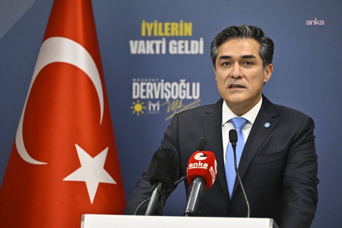 Buğra Kavuncu, Halk TV'ye kayyım atanmasına 'Siz kaybediyorsunuz' diyerek tepki gösterdi