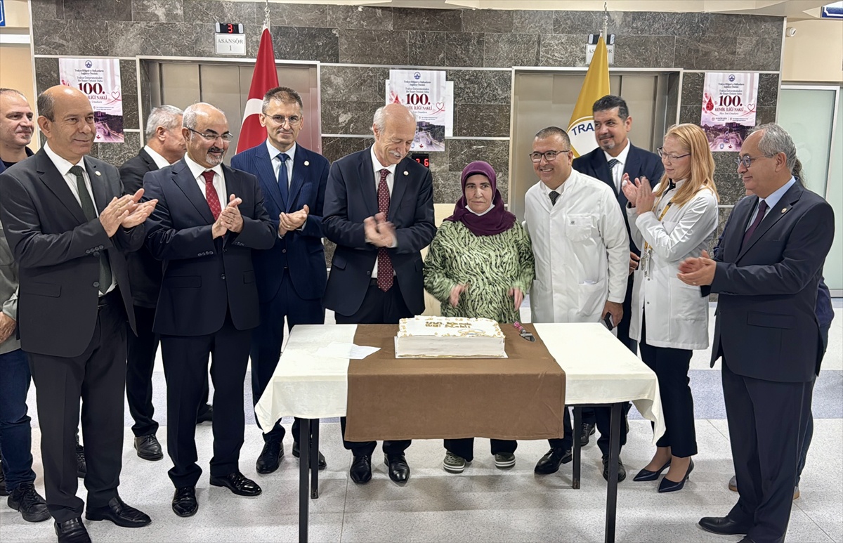 TÜ Tıp Fakültesi Hastanesi 100. kemik iliği naklini törenle kutladı