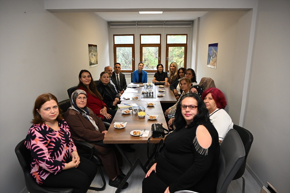 Edirne'de koruyucu aile buluştu, KADEM tığ kursu açacak, küçükbaş toplantısı yapıldı