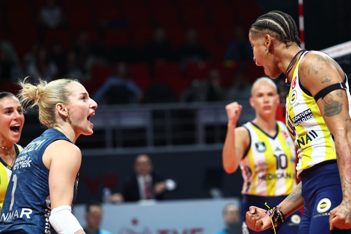 İstanbul'da sağanak nedeniyle Fenerbahçe-Göztepe maçı ertelendi
