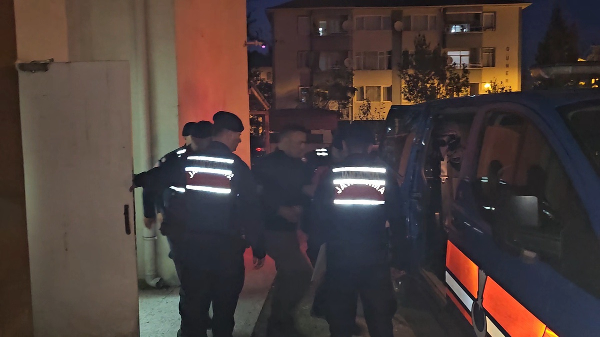 [BELEDIYE · Zonguldak · Çaycuma] Zonguldak'ta Kahvehanede Silahlı Saldırı: İki Kişi Öldü, Saldırgan Tutuklandı